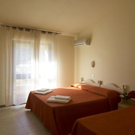 Agriturismo Sa Rocca Iglesias Kamer foto