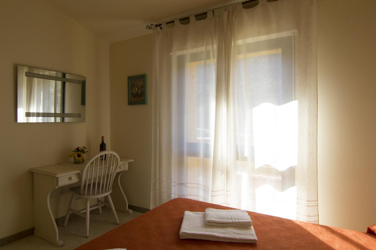 Agriturismo Sa Rocca Iglesias Buitenkant foto
